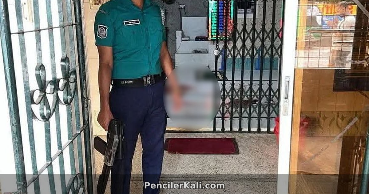 খুলনায় মসজিদে গুলি, দুজন আহত
