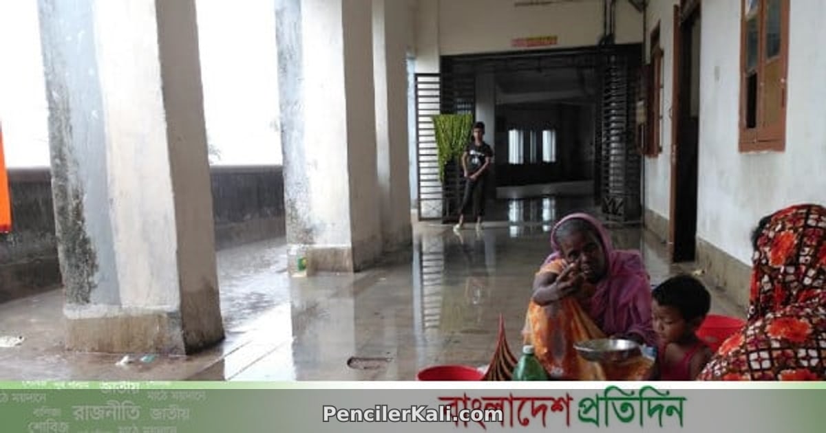 বরিশালে হামের প্রকোপ: শয্যা সংকটে বারান্দায় চিকিৎসা