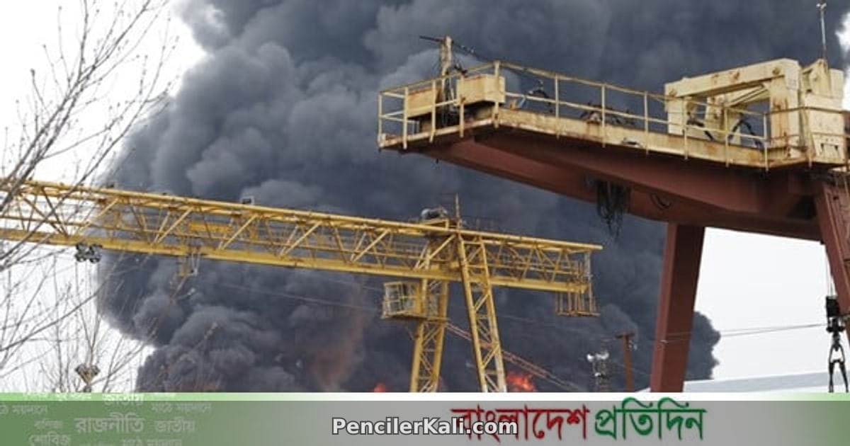 মস্কোয় ইউক্রেনের বড় ড্রোন হামলা, রুশ আকাশ প্রতিরক্ষা ব্যবস্থা নিয়ে প্রশ্ন